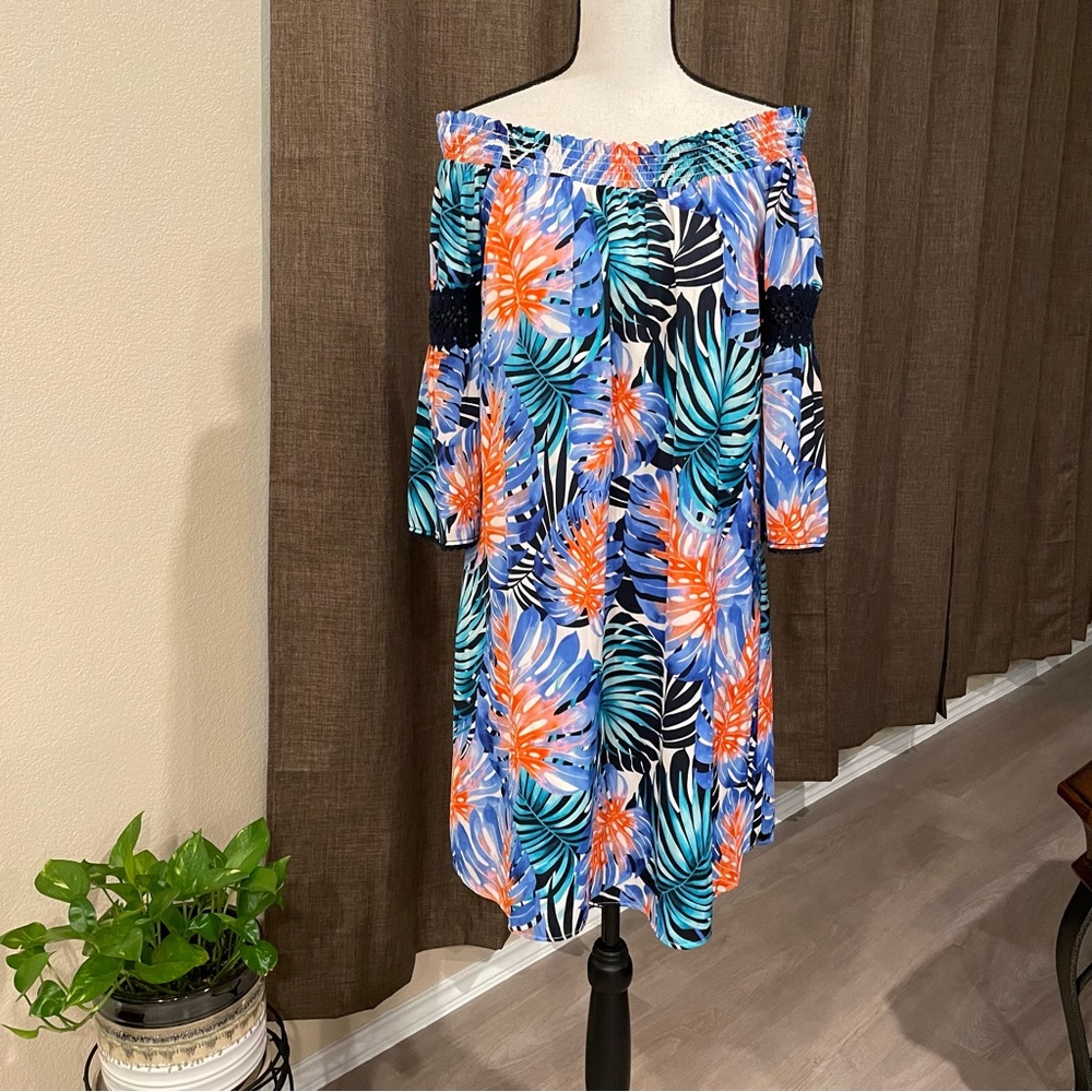 Jennifer Lopez Tropical Print Off The Shoulder Dress.